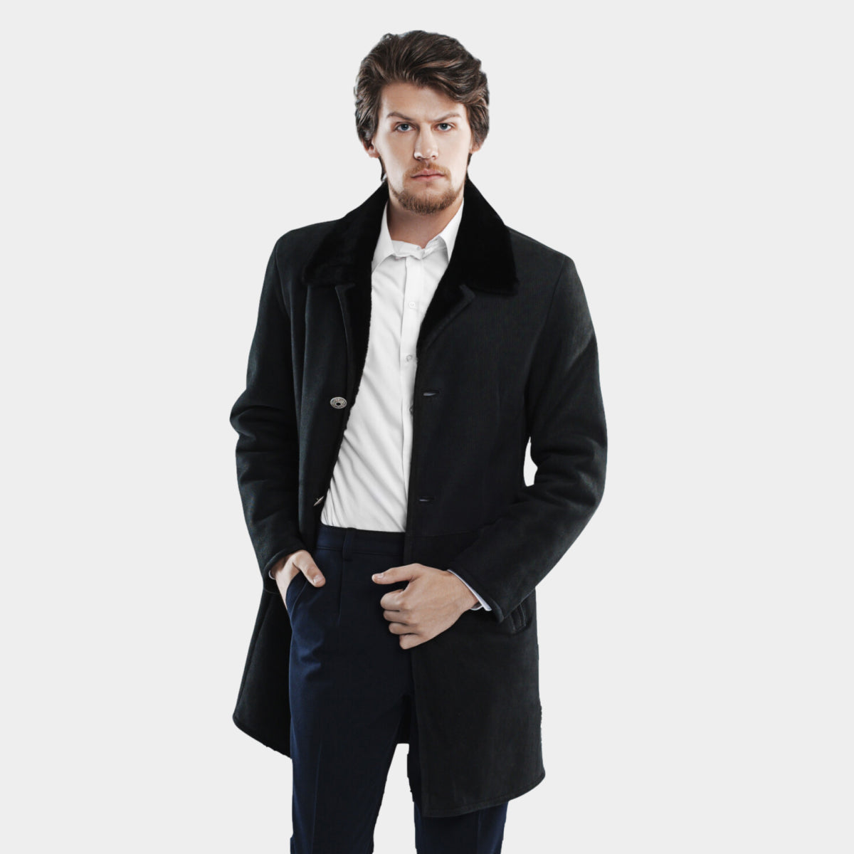 Zeitloses Etuikleid aus Tweed